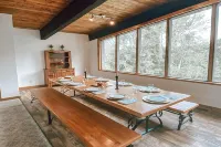 6 bdrm Cottage@Blue Mountain, Private Beach Access, Hot Tub/BBQ/Petfriendly