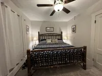 2 Bedroom with Hot Tub - 1 Minute from Gondola - Skyeship House Hotels in Bridgewater