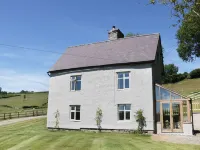 Lower Hodre Hotels in Knighton