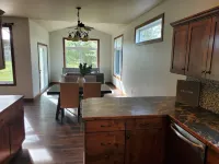 Quiet cul-de-sac home with golf course views Hotels in Moorhead