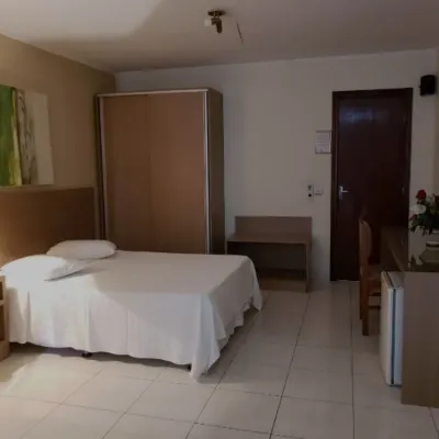 Hotel Guanabara فنادق في سان-لورەنسۋ