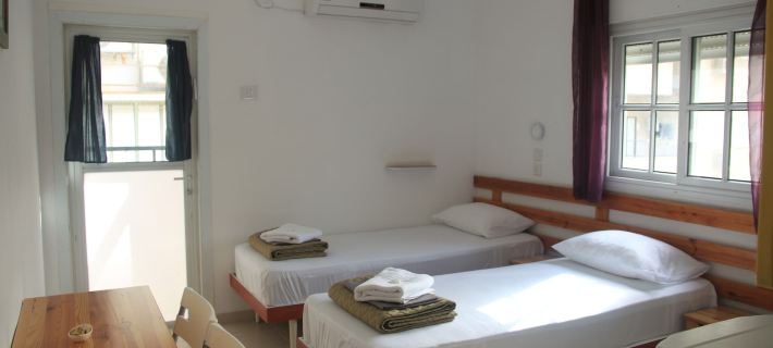David Hostel Hotels in Kinnerot
