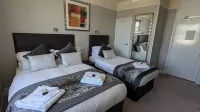 Alexandra Hotel - Parking