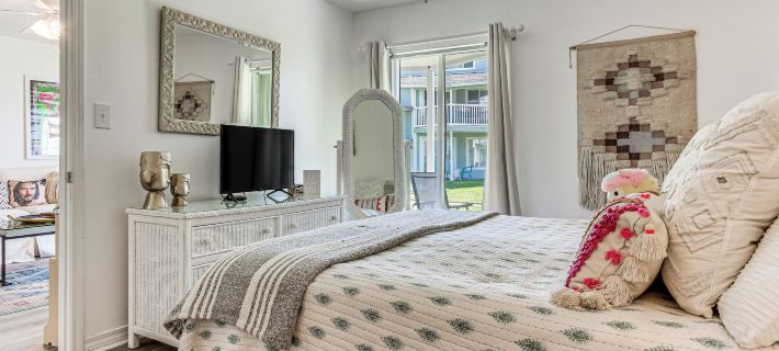 Sea la VIE Condo Pensacola Beach Access! Hotels in Pensacola Beach