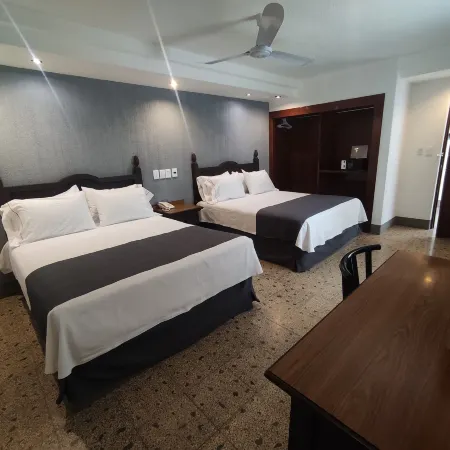 Hotel Habana Отели рядом с достопримечательностью «Сентро Историко де ла Федеральный округ»