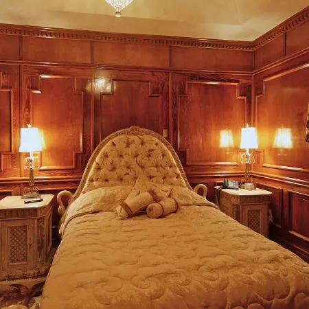 The Hotel Magnolia