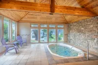 Pacific Reef Hotel & Light Show Hotels in Gold Beach