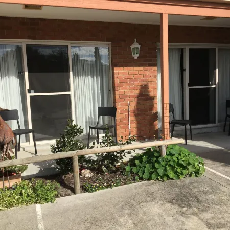 Inverloch Central Motor Inn