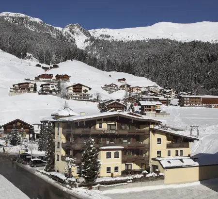 Hotel-Garni Jakober - B&B Und Appartements