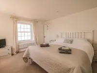 Searles Hotels in Lympstone