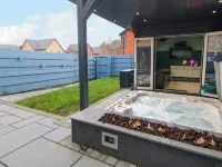 4 Rockcliffe Grange