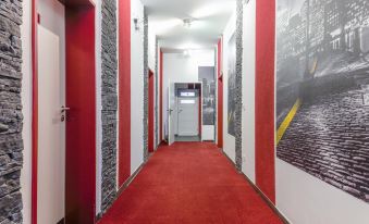Hotel 108