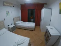 호스텔 카니나 델비너 현 호텔