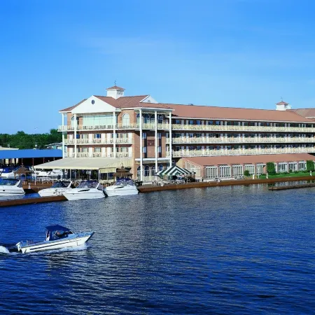 Riveredge Resort Hotel