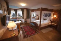 Hotel Garni Concordia - Dolomites Home - balcony