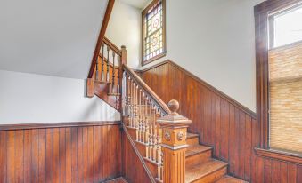 Walk to Harvard Square: Apartment in Cambridge