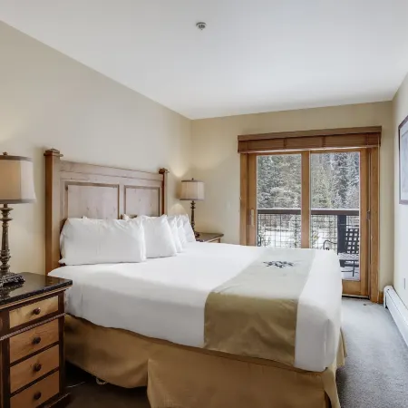 3Br Condo at the Springs-Best Pool in Keystone