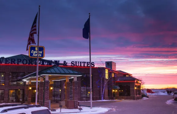 快捷套房河港套房酒店