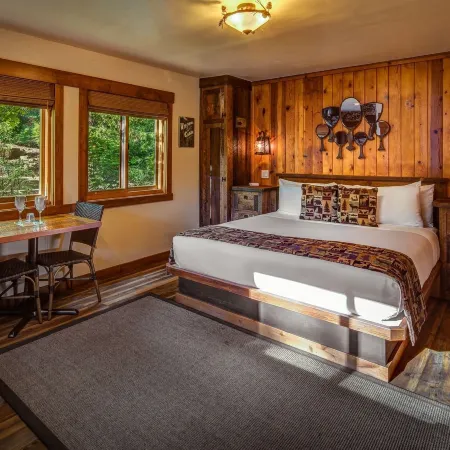Cedar Glen Lodge
