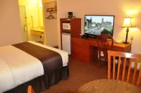 Best Seven Inn Hotels in Claresholm