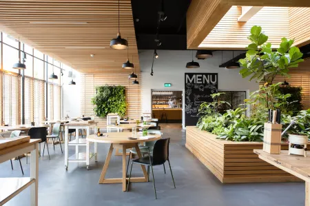 Notiz Hotel Leeuwarden Отели в г. Доккум