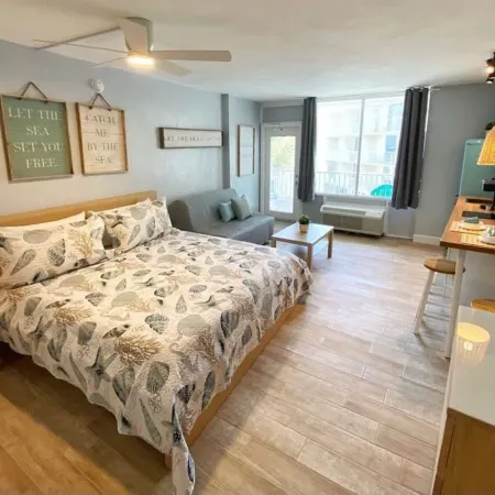 Sea Dip Resort Studios! Отели рядом с достопримечательностью «Парк Сан Сплэш»