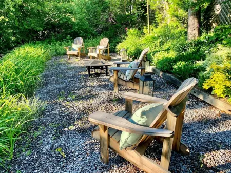 Plantation House Bed & Breakfast