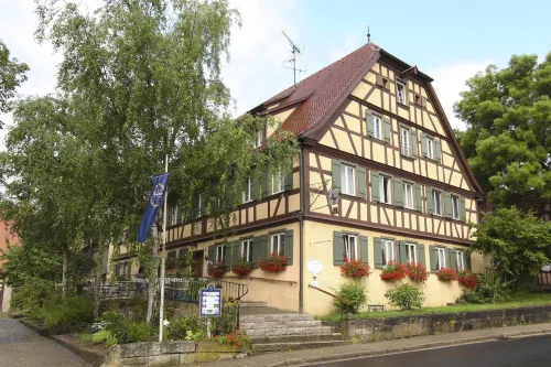Landhotel Schwarzes Ross Hotels in Reichelshofen