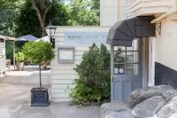 Mount Edgcumbe Hotels near Next