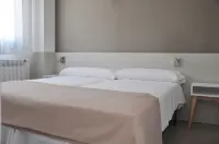 Residencia Universitaria Resa Tarragona Mediterrani Hotels in Tarragona