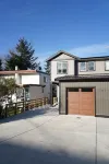 Stunning Ocean Views and a Short Stroll to Downtown