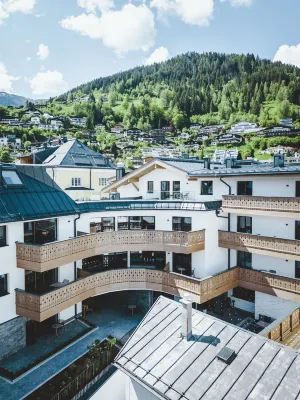 The Gast House Zell am See - Yüzme Havuzu