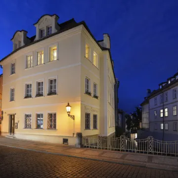 Hotel Certovka Отели рядом с достопримечательностью «Карлов мост»