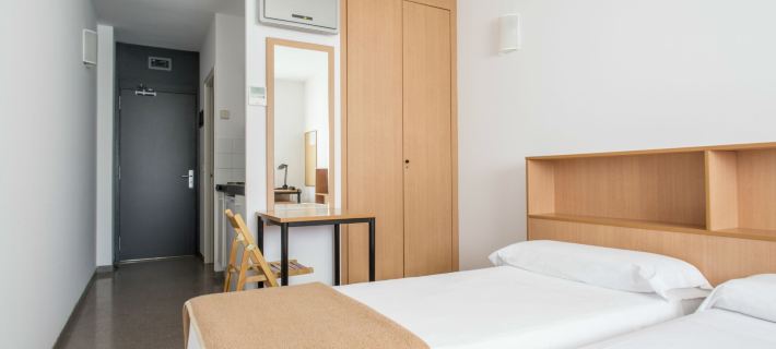 Residencia Universitaria Resa Campus de Montilivi Hotéis em Gironès