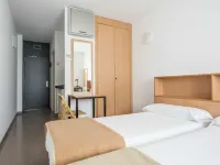 Residencia Universitaria Resa Campus de Montilivi Hotels in Gironès