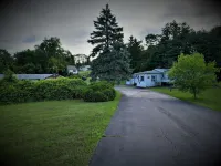Peloke's Motel Hotels in Catskill