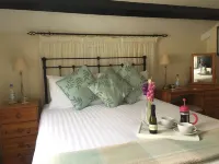 Longmead House
