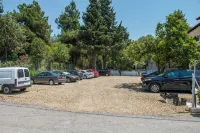 Georgalas Sun Beach Resort - parking