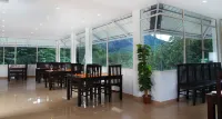 Pine Tree Munnar - خدمة نقل من وإلى المطار