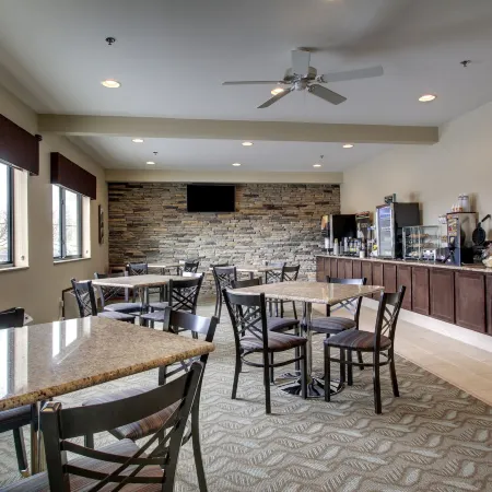 Cobblestone Inn & Suites - Fort Dodge