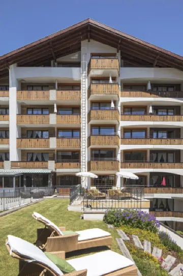 Swiss Alpine Hotel Allalin