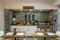 Travel Hotel Eilon - พร้อมอาหารเช้า