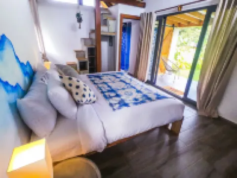 Catalina's Hideaway Hotels in Sona