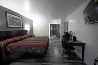 Greenwoods Inn & Suites - parking