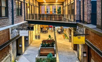 Modern Downtown Birmingham Condo w/ Rooftop Access