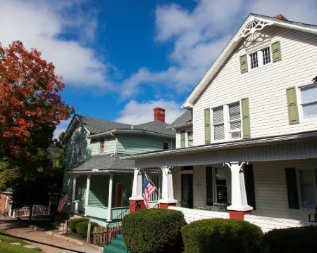 The Guest House Inn on Courthouse Square Hotels in Bluestone River