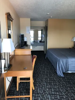 Carolina Inn & Suites of Lake Norman - Parkering