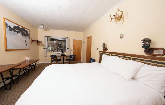 Yodeler Motel
