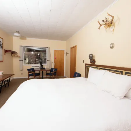 Yodeler Motel