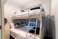 Summertime Bayou Houseboat Oasis: Fish, Hot tub, Kayak